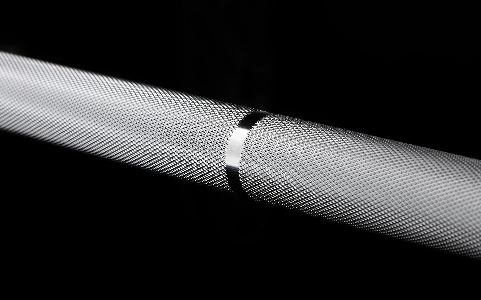 Alpine™ Weightlifting Bar - 20kg - Image 7