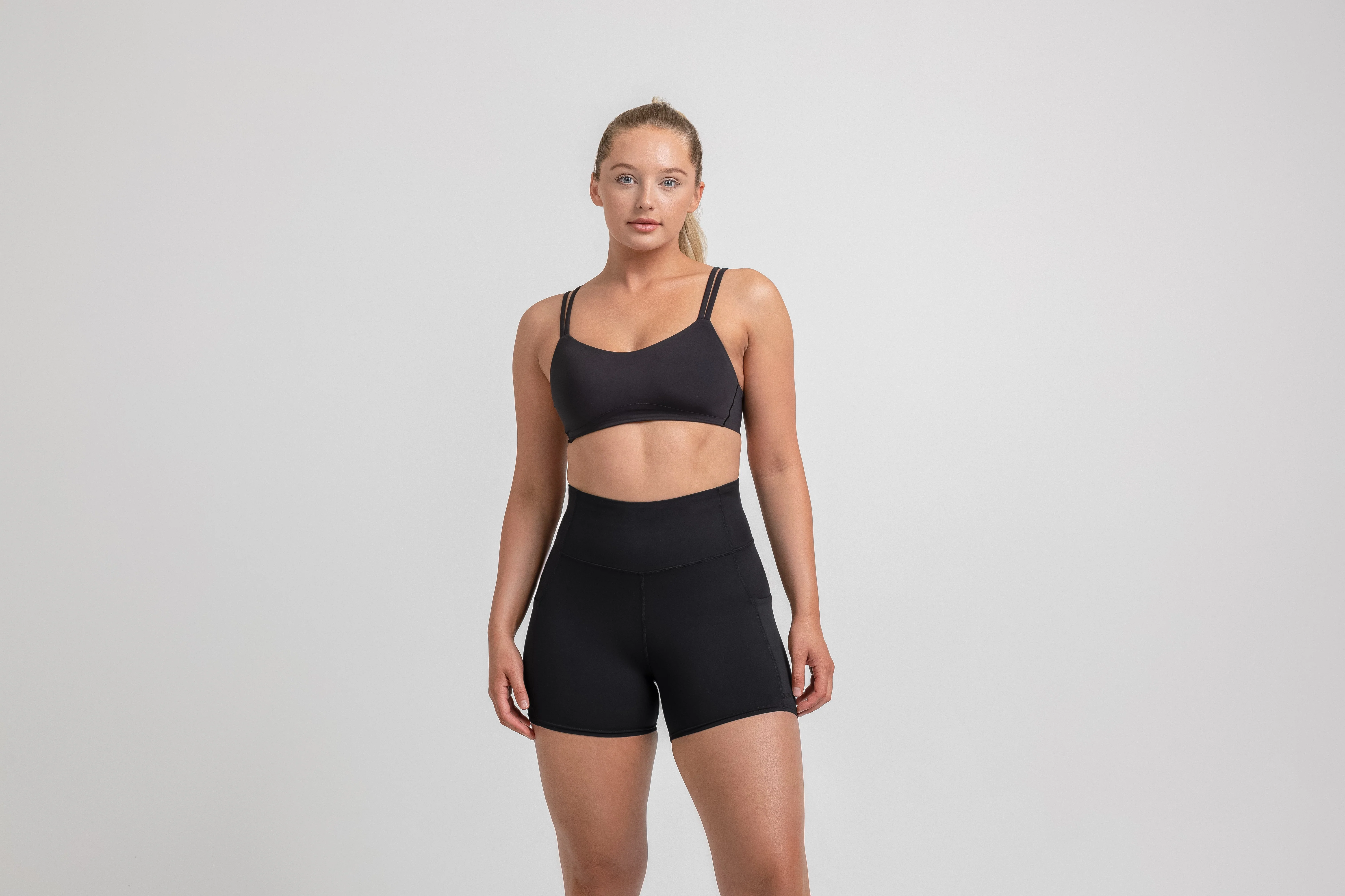 Women’s Forma Shorts - Image 4